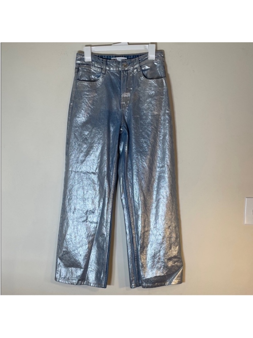 NEW! Blogger’s Favorite Zara Boho Metallic Wide Leg Jeans in Light Silver. 4. - Picture 2 of 16